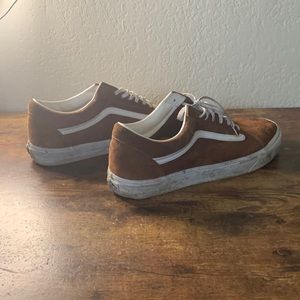 Vans brown skate shoe